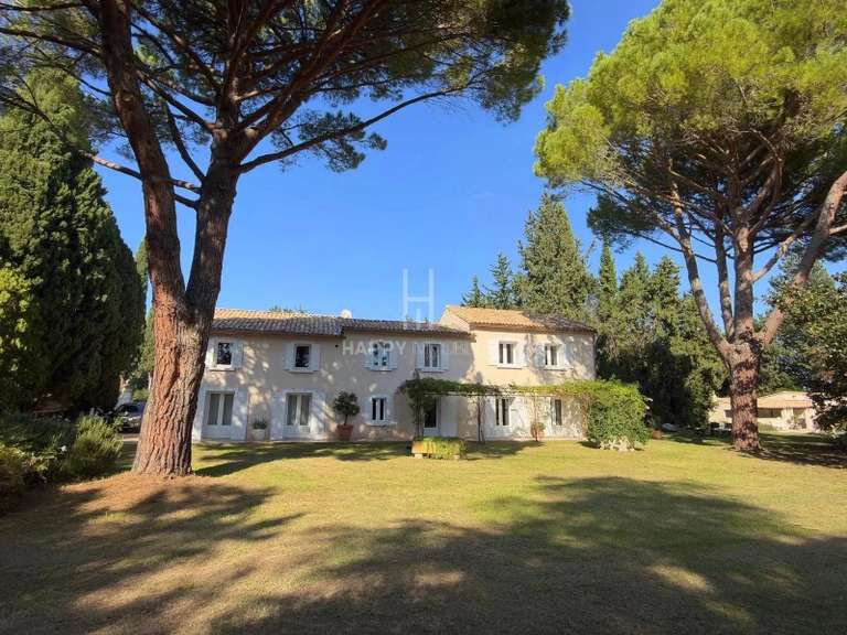 Maison Barbentane - 5 chambres - 291m²