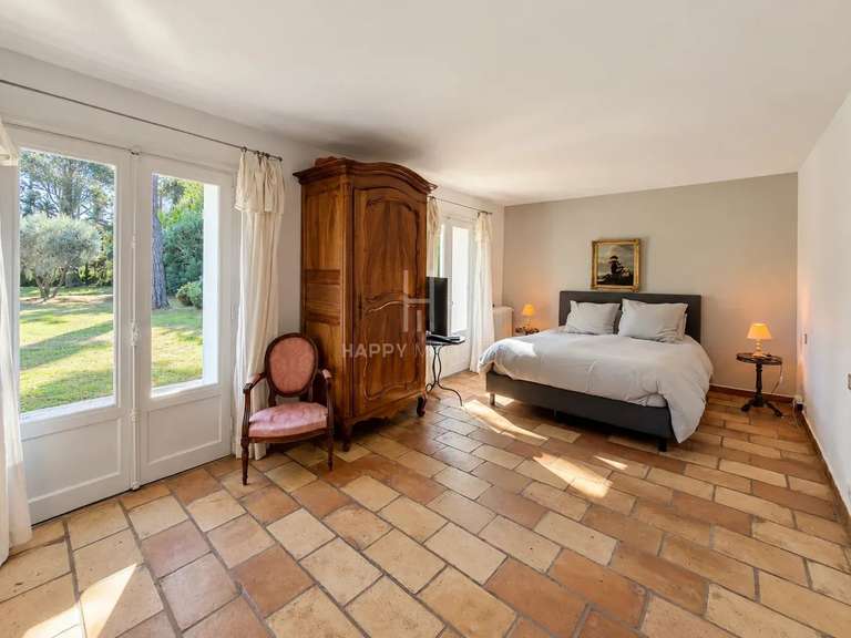 Maison Barbentane - 5 chambres - 291m²