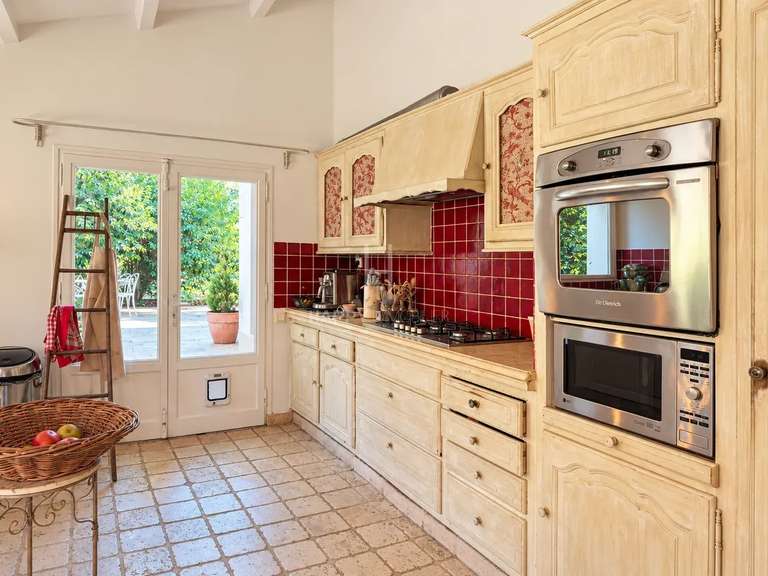 Maison Barbentane - 5 chambres - 291m²