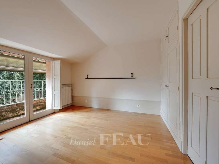 Maison Venelles - 4 chambres - 470m²