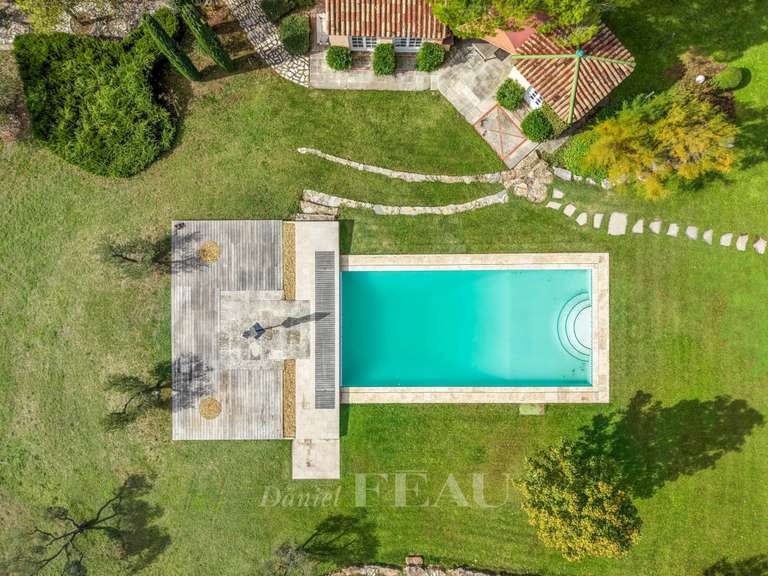 Maison Venelles - 4 chambres - 470m²