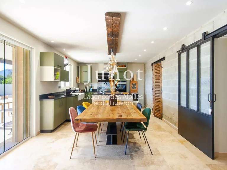 Maison Aureille - 5 chambres - 260m²
