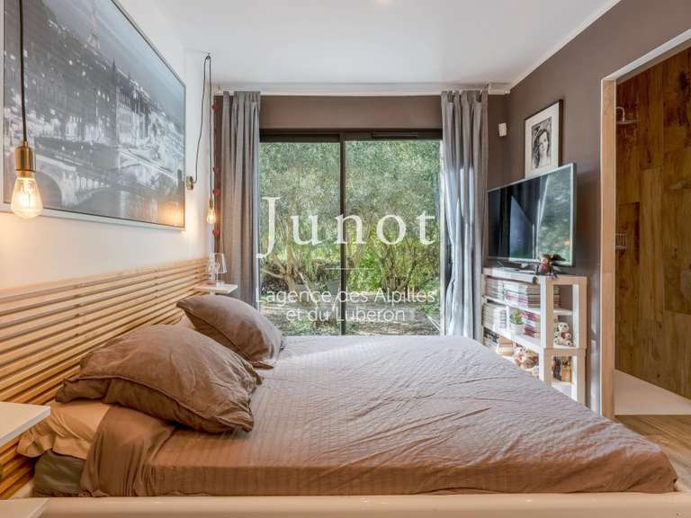 Maison Rochefort-du-Gard - 3 chambres - 161m²