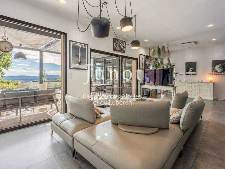 Maison Rochefort-du-Gard - 3 chambres - 161m²