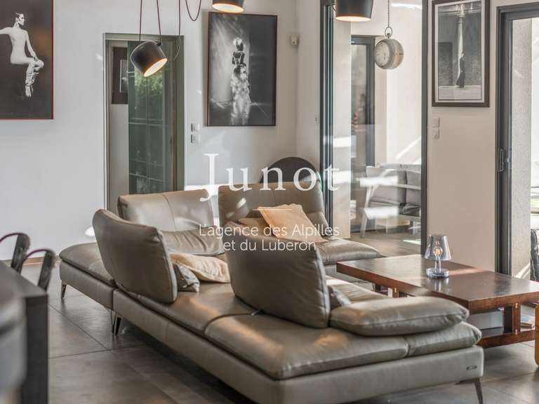 Maison Rochefort-du-Gard - 3 chambres - 161m²