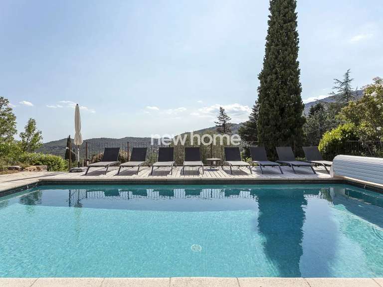 Maison Seillans - 5 chambres - 192m²