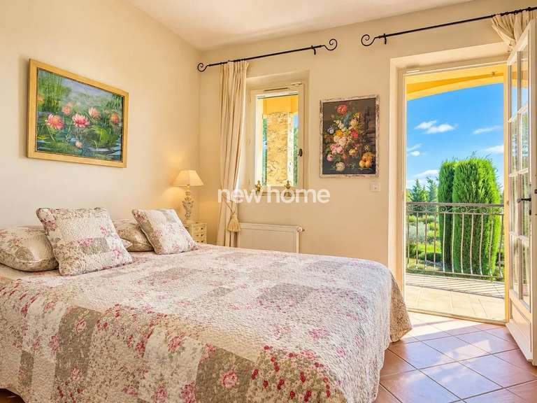 House Tourrettes - 4 bedrooms - 135m²