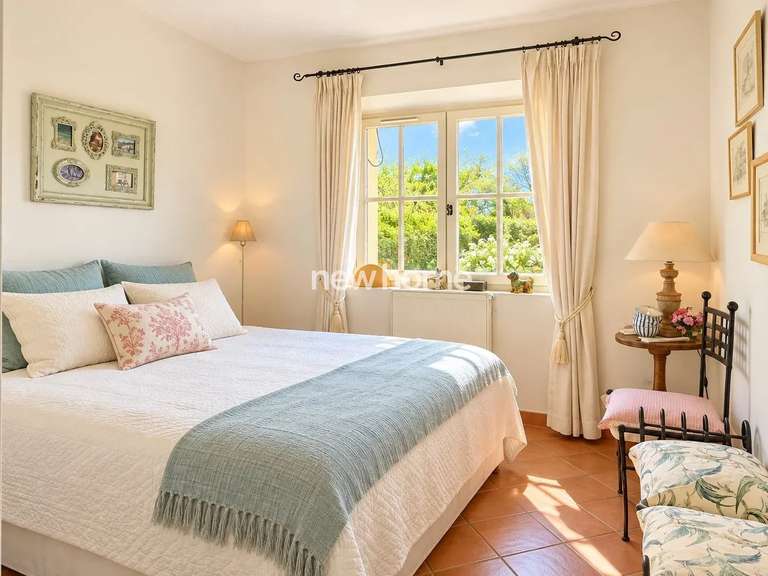 House Tourrettes - 4 bedrooms - 135m²