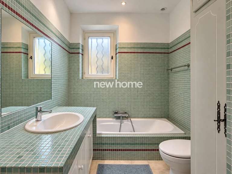 House Tourrettes - 4 bedrooms - 135m²