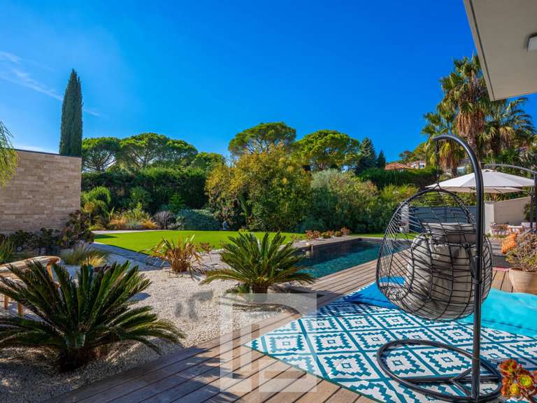 Maison Mougins - 4 chambres - 224m²