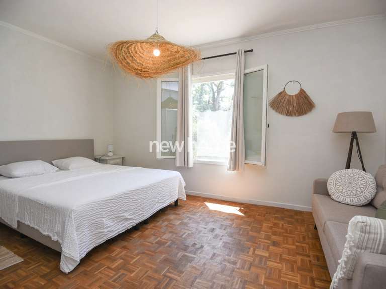 Maison Draguignan - 4 chambres - 206m²