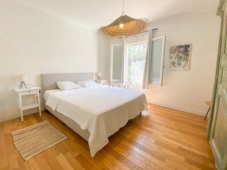 Maison Draguignan - 4 chambres - 206m²