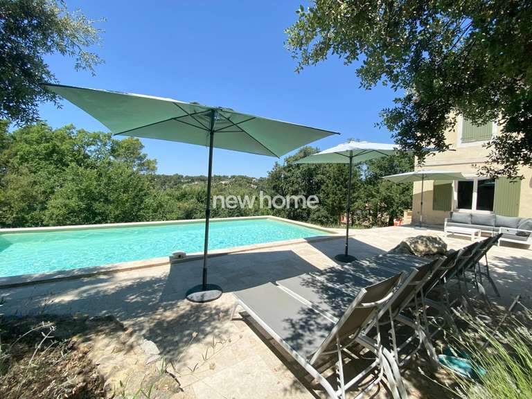 Maison Draguignan - 4 chambres - 206m²