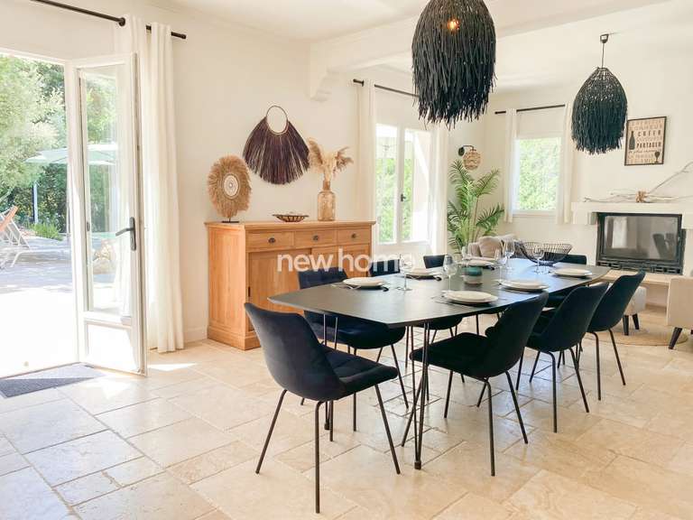 Maison Draguignan - 4 chambres - 206m²