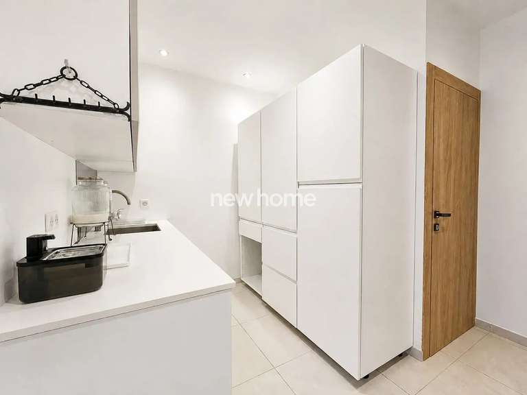 Maison Saint-Antonin-du-Var - 3 chambres - 202m²