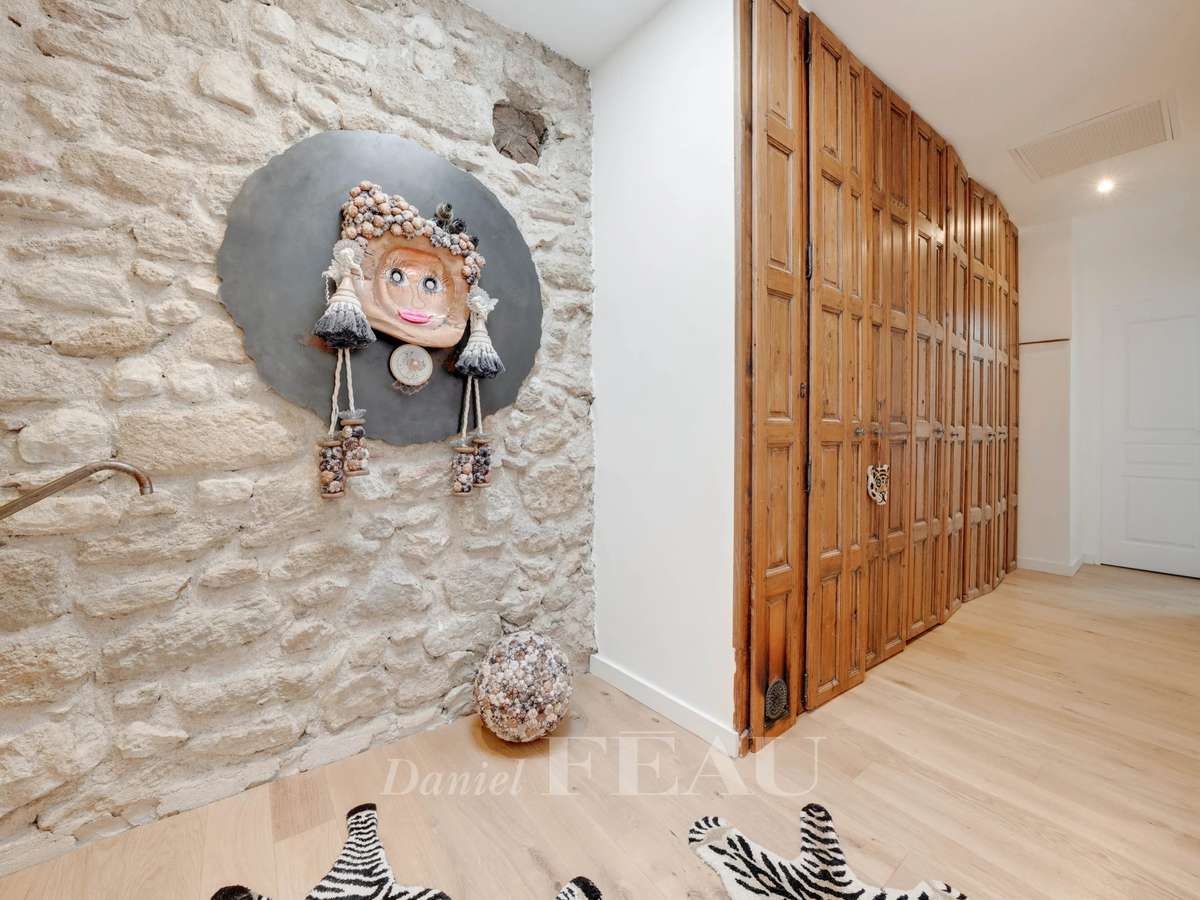 House Cadenet