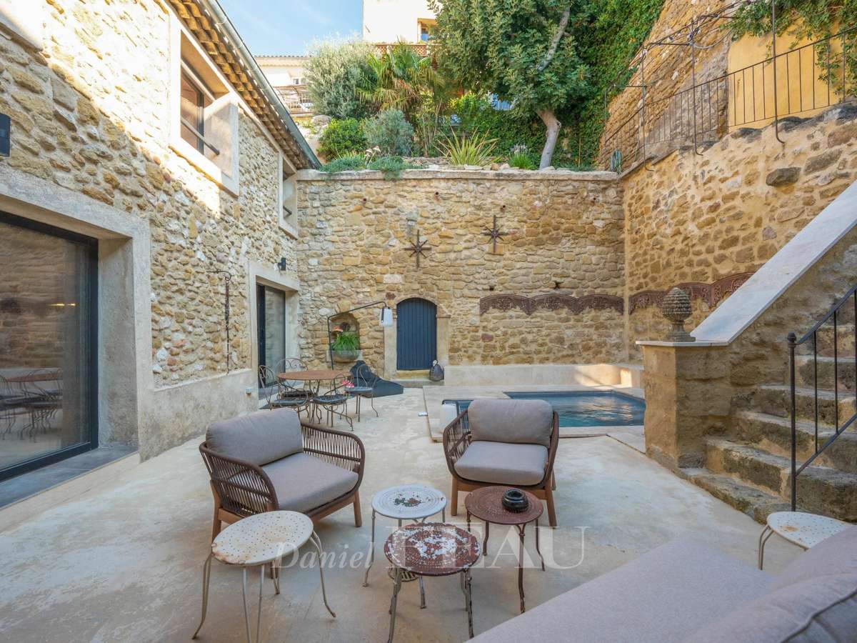 House Cadenet
