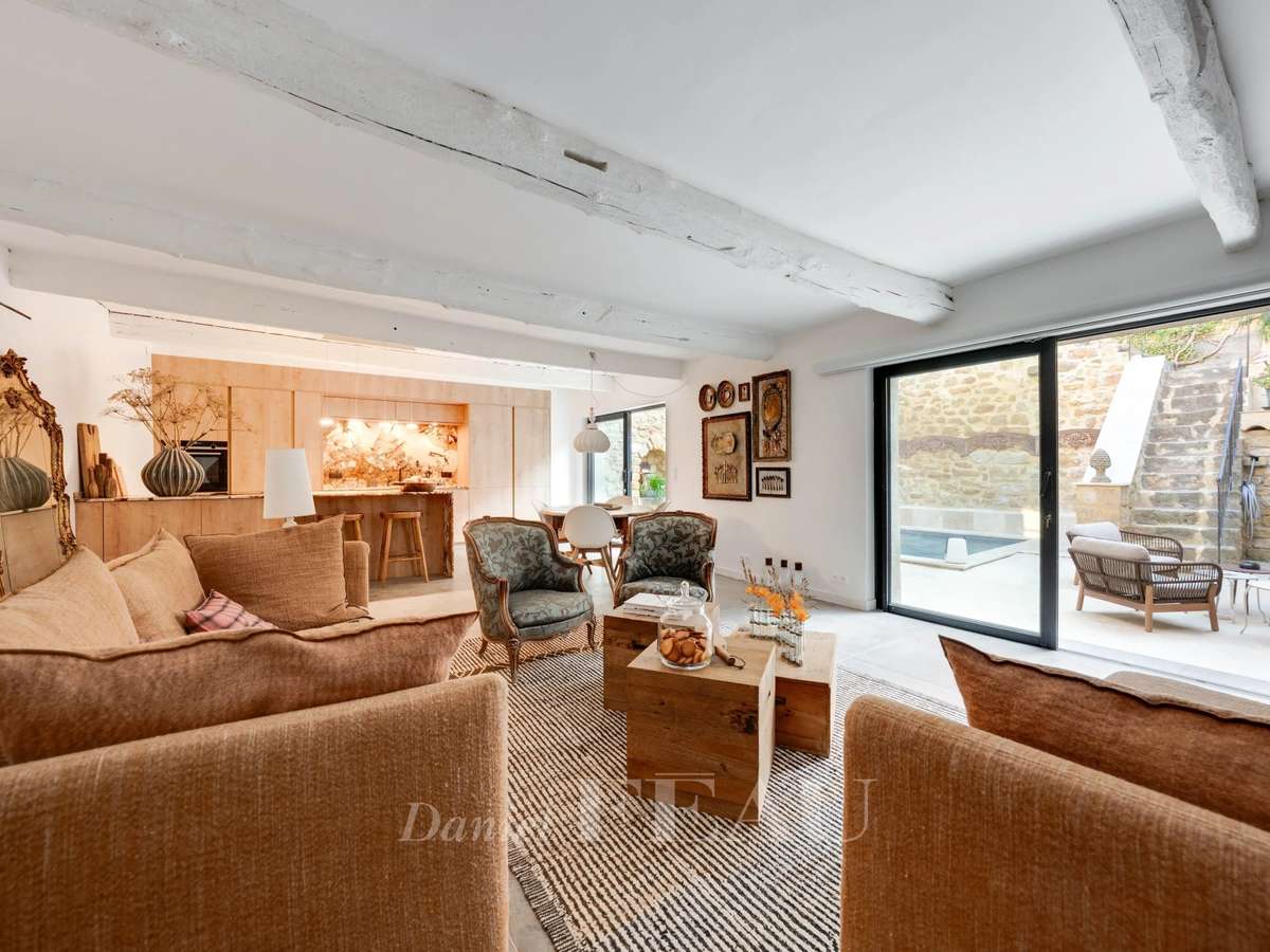 House Cadenet