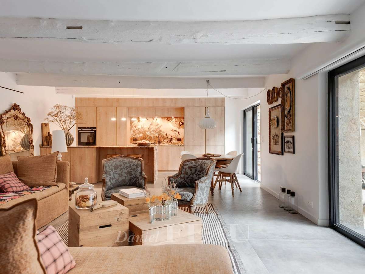 House Cadenet