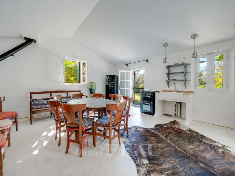 Maison Mazan - 9 chambres - 490m²