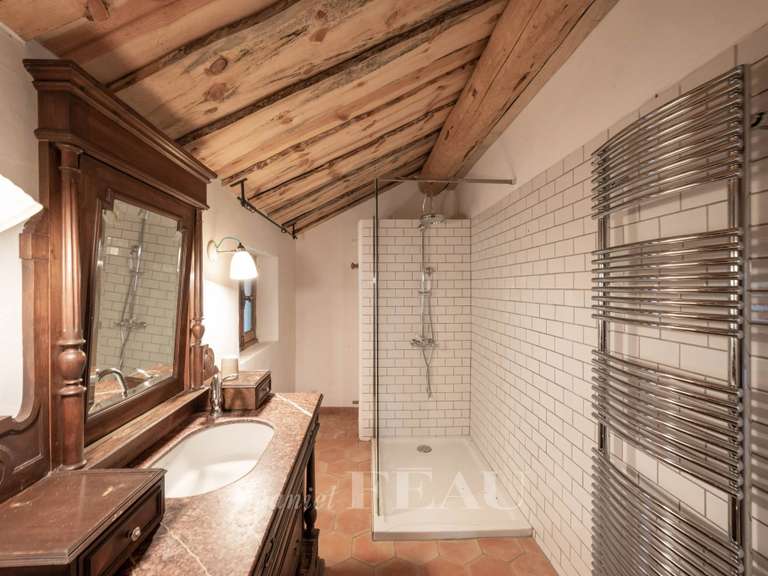 Maison Mazan - 9 chambres - 490m²