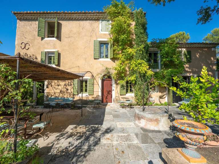 Maison Mazan - 9 chambres - 490m²