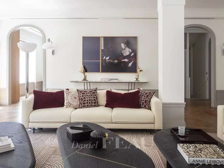 Maison Paris 6e - 4 chambres - 390m²