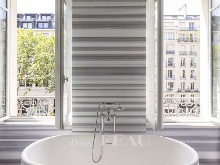 Maison Paris 6e - 4 chambres - 390m²