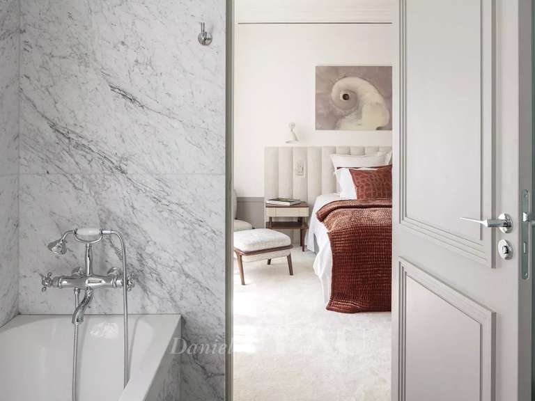 Maison Paris 6e - 4 chambres - 390m²