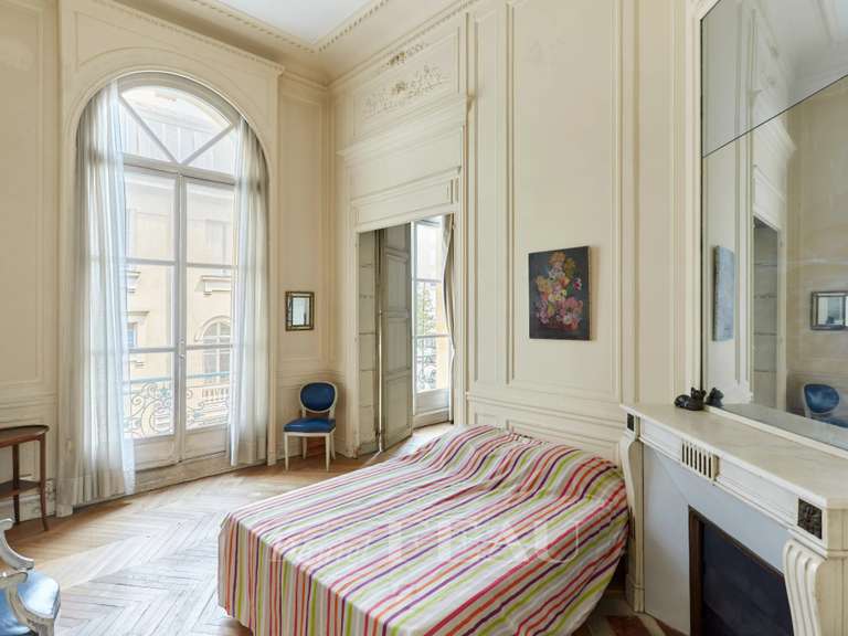 Maison Paris 7e - 7 chambres - 608m²