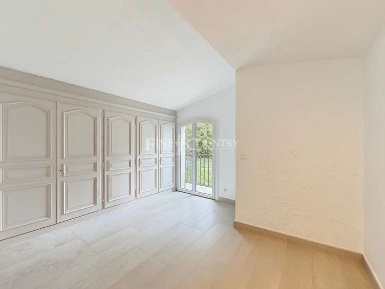 Maison Mougins - 4 chambres - 184m²
