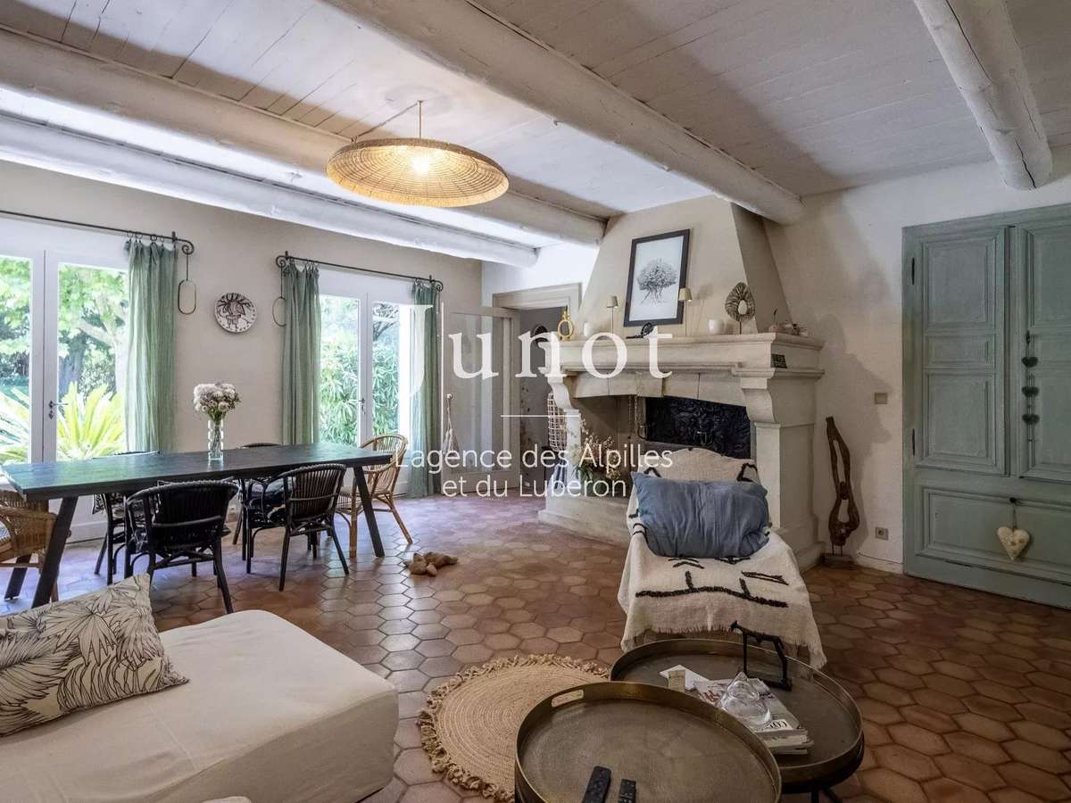 Maison Saint-Rémy-de-Provence