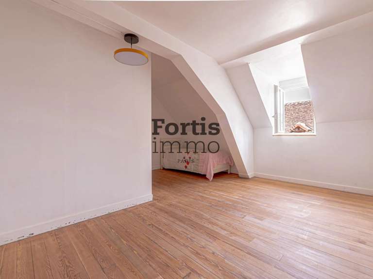 Maison Villeneuve-sur-Yonne - 522m²