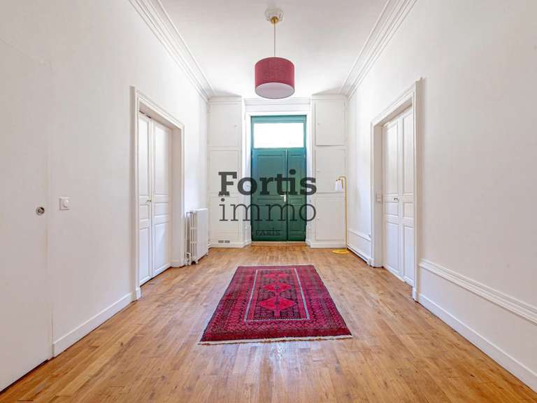 Maison Villeneuve-sur-Yonne - 522m²