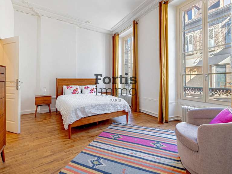 Maison Villeneuve-sur-Yonne - 522m²
