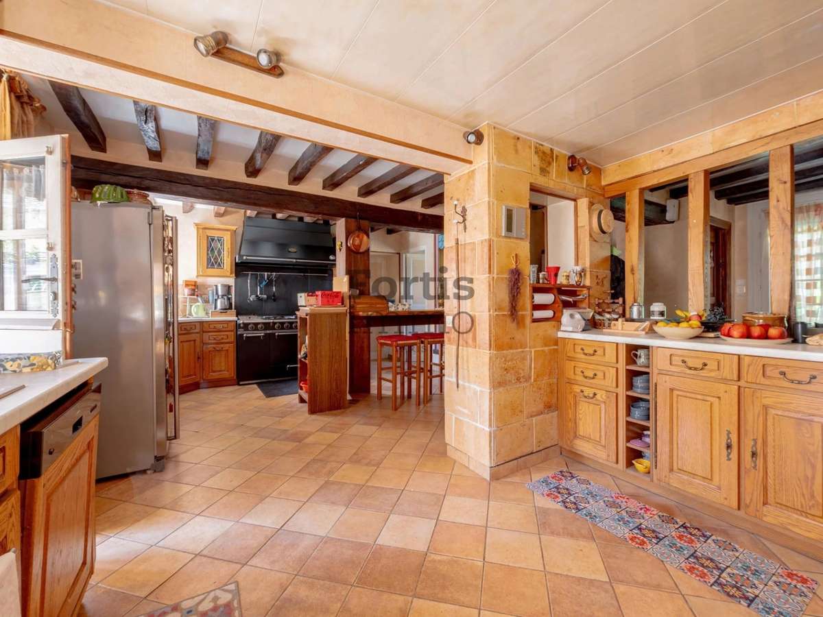 Maison Cherisy