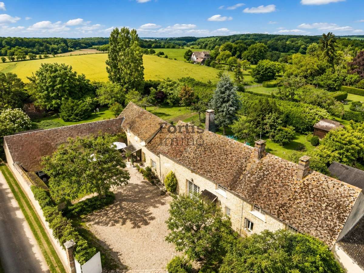 Maison Cherisy