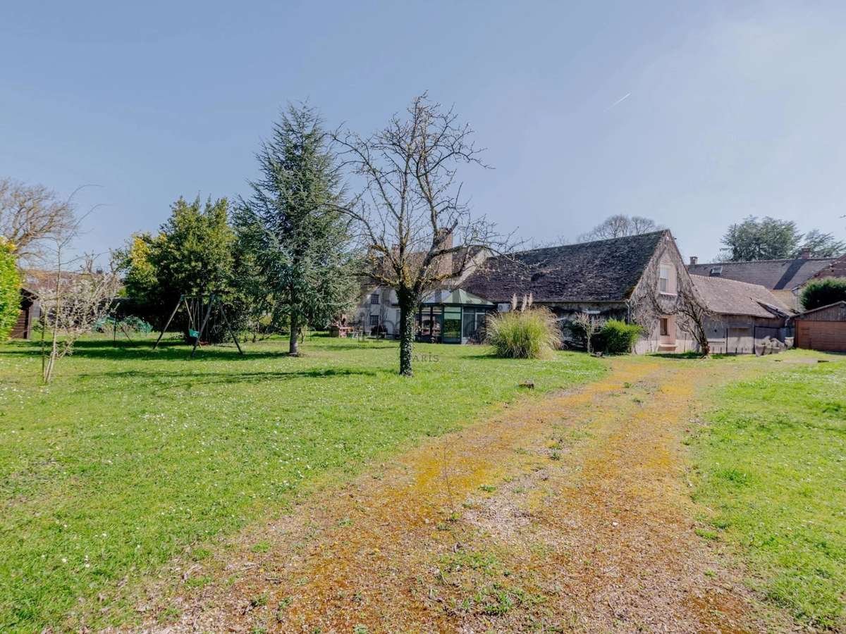 Maison Cherisy