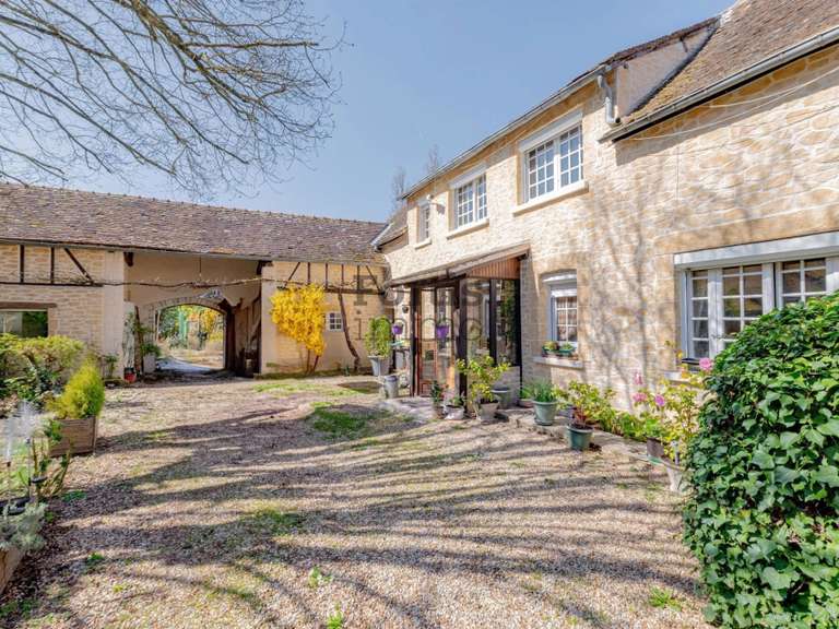 Maison Cherisy - 381m²