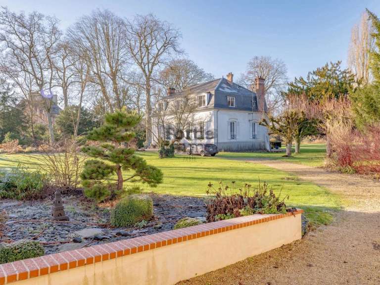 Maison Germigny-l'Évêque - 244m²