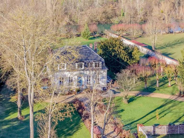 Maison Germigny-l'Évêque - 244m²