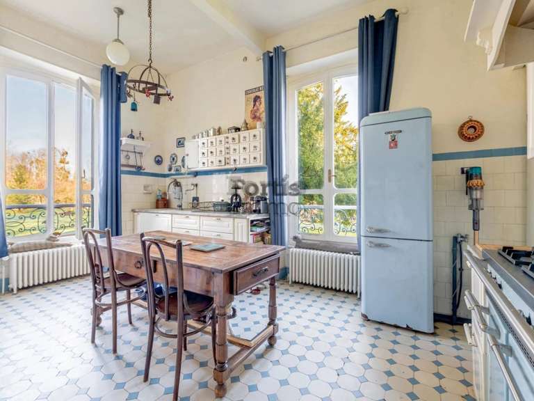 Maison Germigny-l'Évêque - 244m²