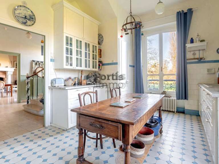 Maison Germigny-l'Évêque - 244m²