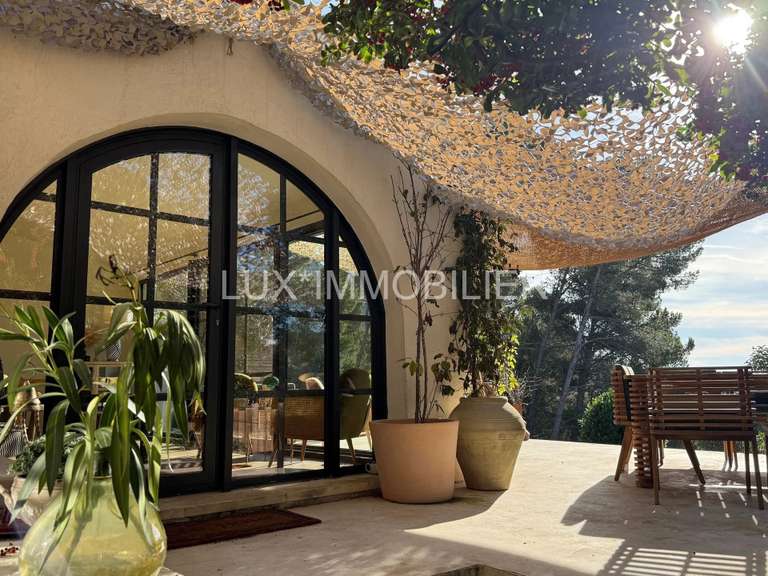 Maison Les Baux-de-Provence - 4 chambres - 177m²