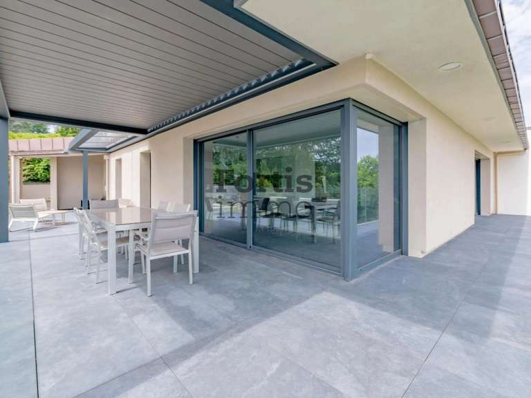 Maison Verrières-le-Buisson - 6 chambres - 339m²