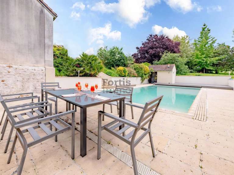 Maison Gouvernes - 414m²