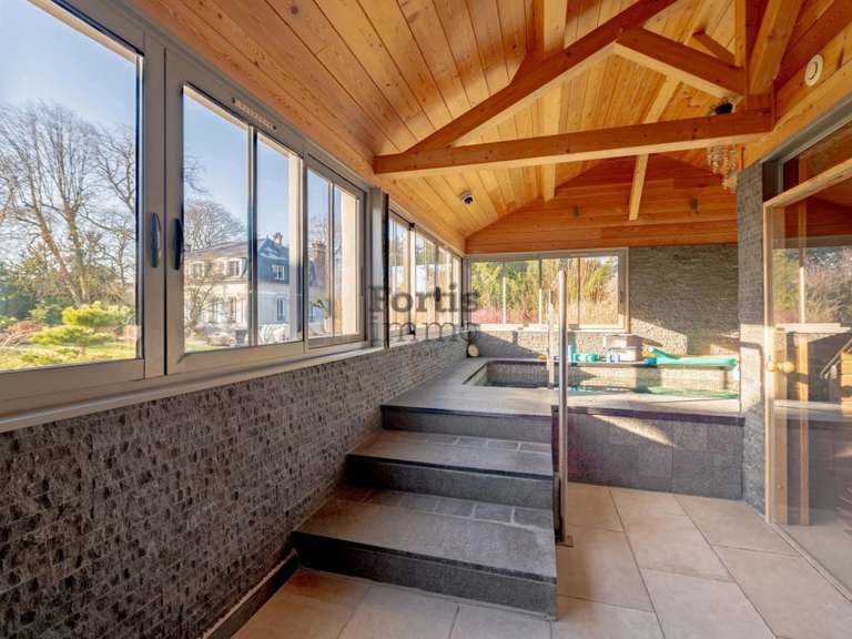 Maison Germigny-l'Évêque - 495m²