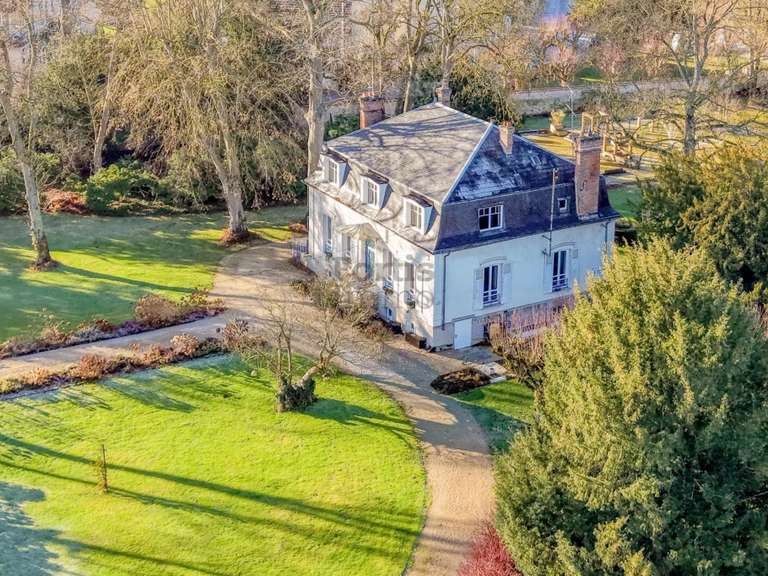 Maison Germigny-l'Évêque - 495m²