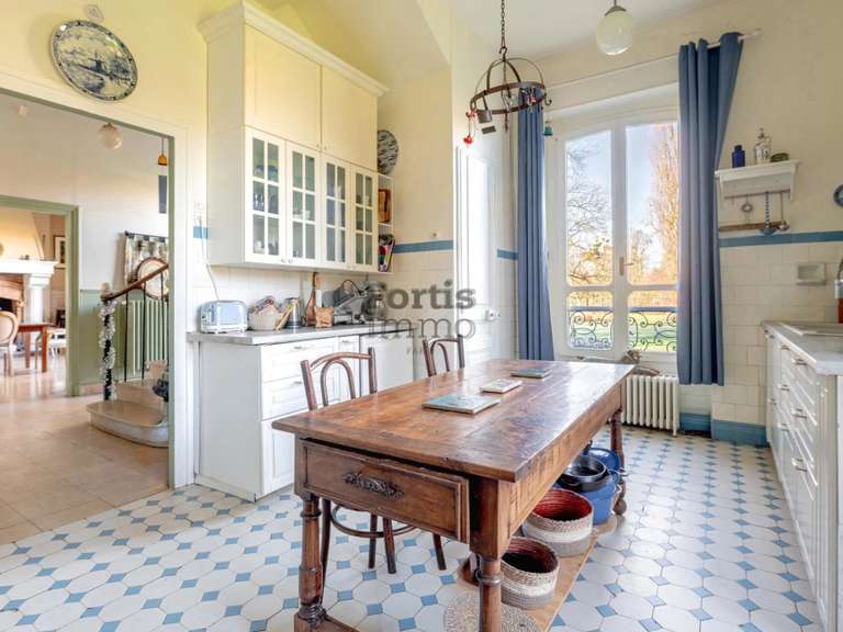 Maison Germigny-l'Évêque - 495m²