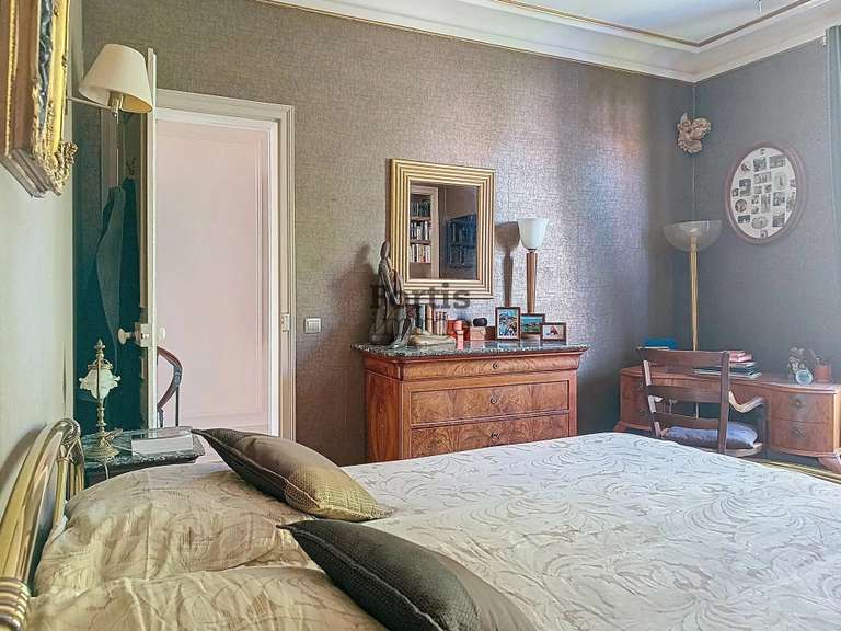 Maison Nogent-sur-Marne - 4 chambres - 144m²